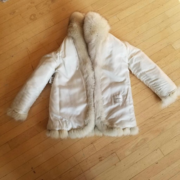 Saga Fox fur coat - Picture 7 of 7